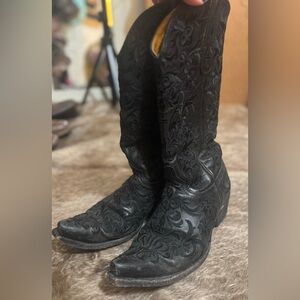 ***Make Offer***Black Embroidered Women's Boots